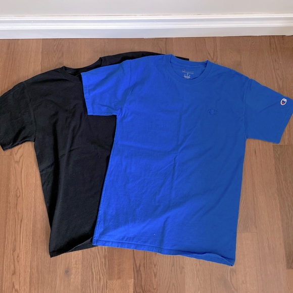 Champion Other - MENS MEDIUM BLACK AND BLUE CHAMPION TEE